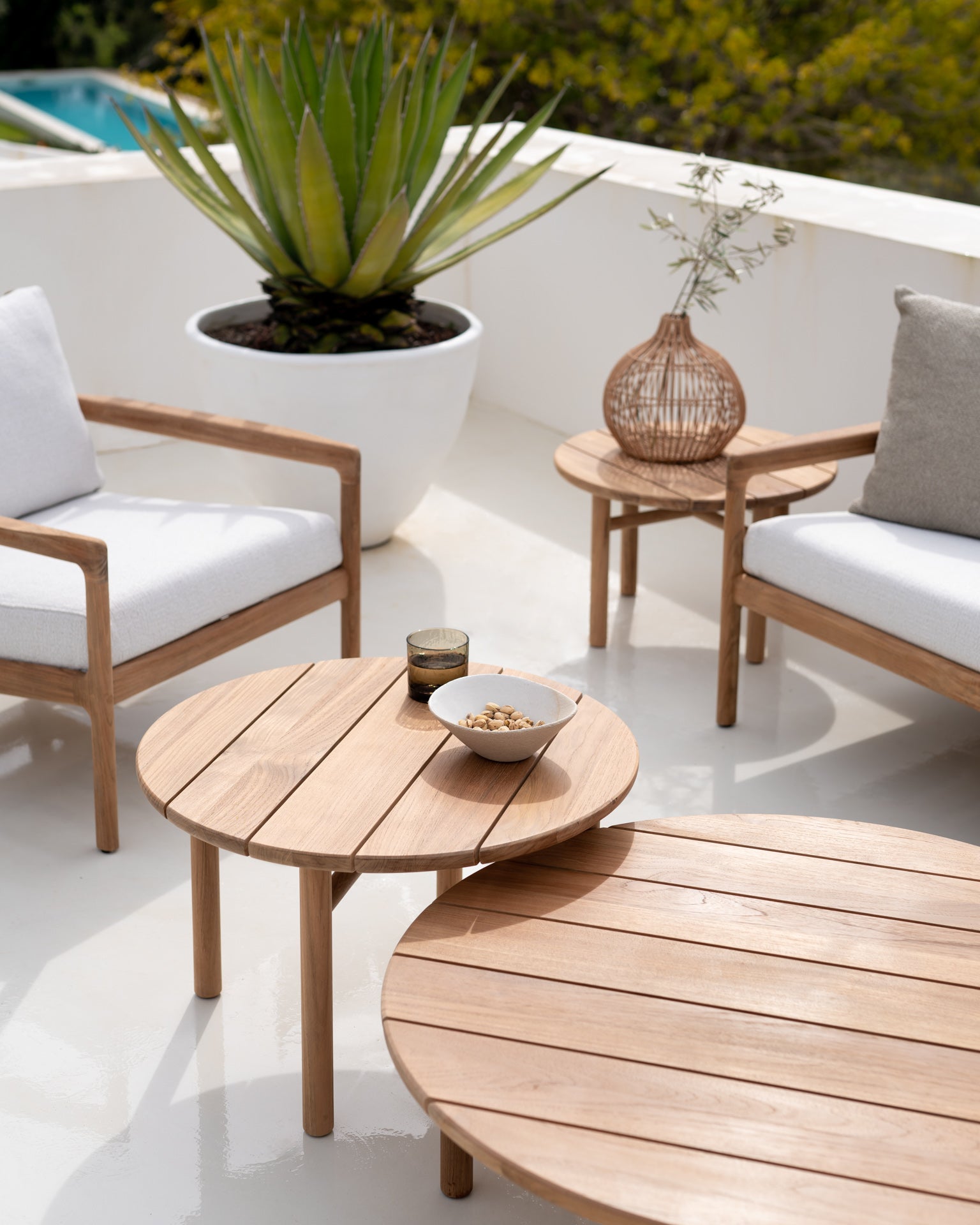 Quatro Indoor / Outdoor Teak Coffee Table