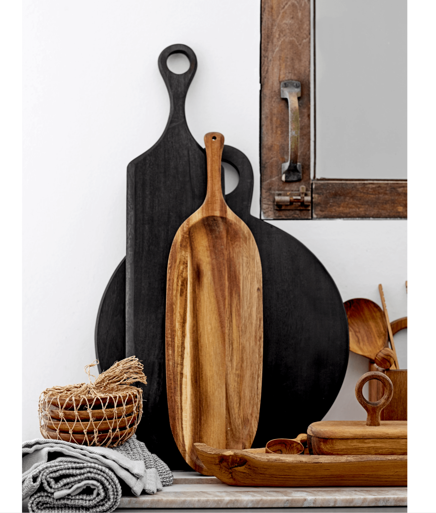 Acacia Wood Appetizer Tray / Cutting Board